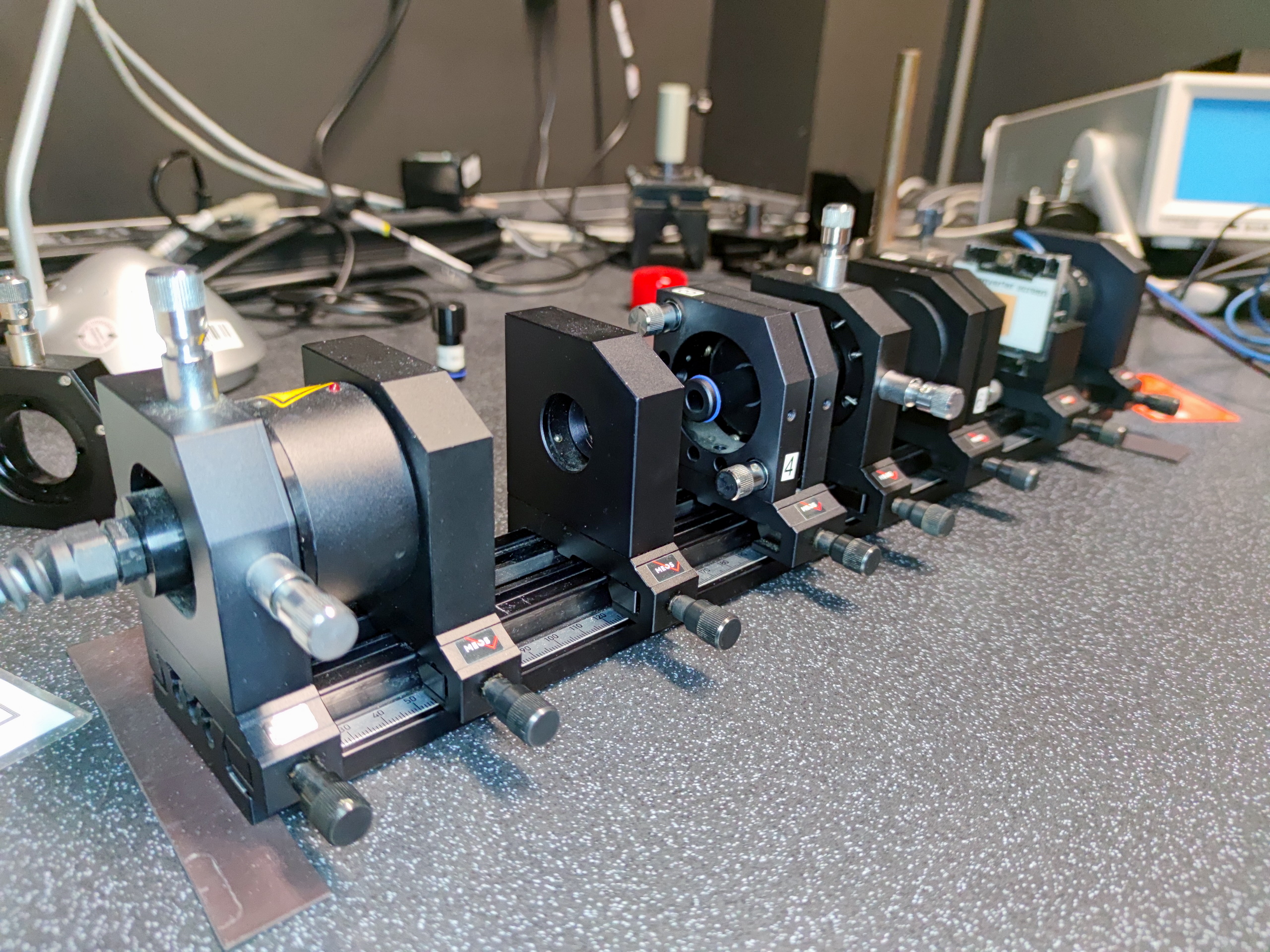 Versuchsaufbau Neodym-YAG-Laser