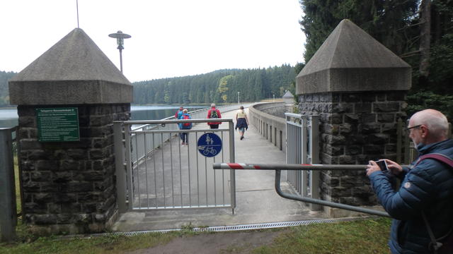 640x480/p9235612.jpg