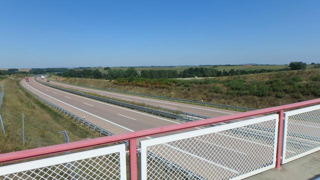 640x480/p8231611.jpg