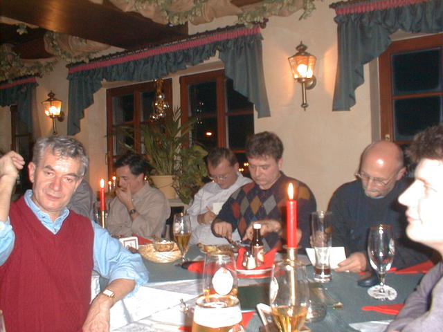 640x480/20011212_weihnachtsfeier1.jpg
