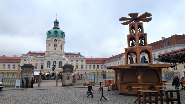 640x480/BerlinCahrlottenhof06.JPG.jpg