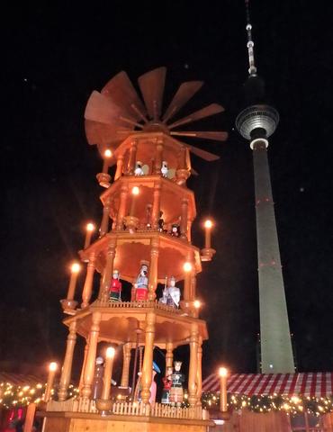 640x480/BerlinNeptunPark3.JPG.jpg