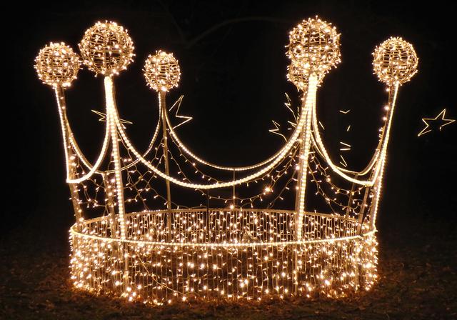 640x480/PillnitzChrismas11Krone1.jpg